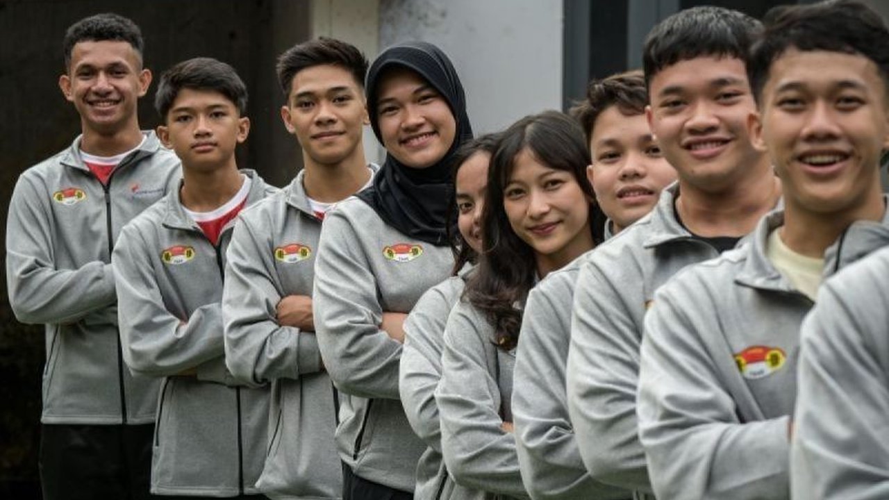Lifter Indonesia, Indah Afiza, berhasil meraih peringkat keempat di kelas 71kg putri Kejuaraan Asia Angkat Besi 2025 di China, meskipun Indonesia secara keseluruhan meraih tiga emas, dua perak, dan dua perunggu.