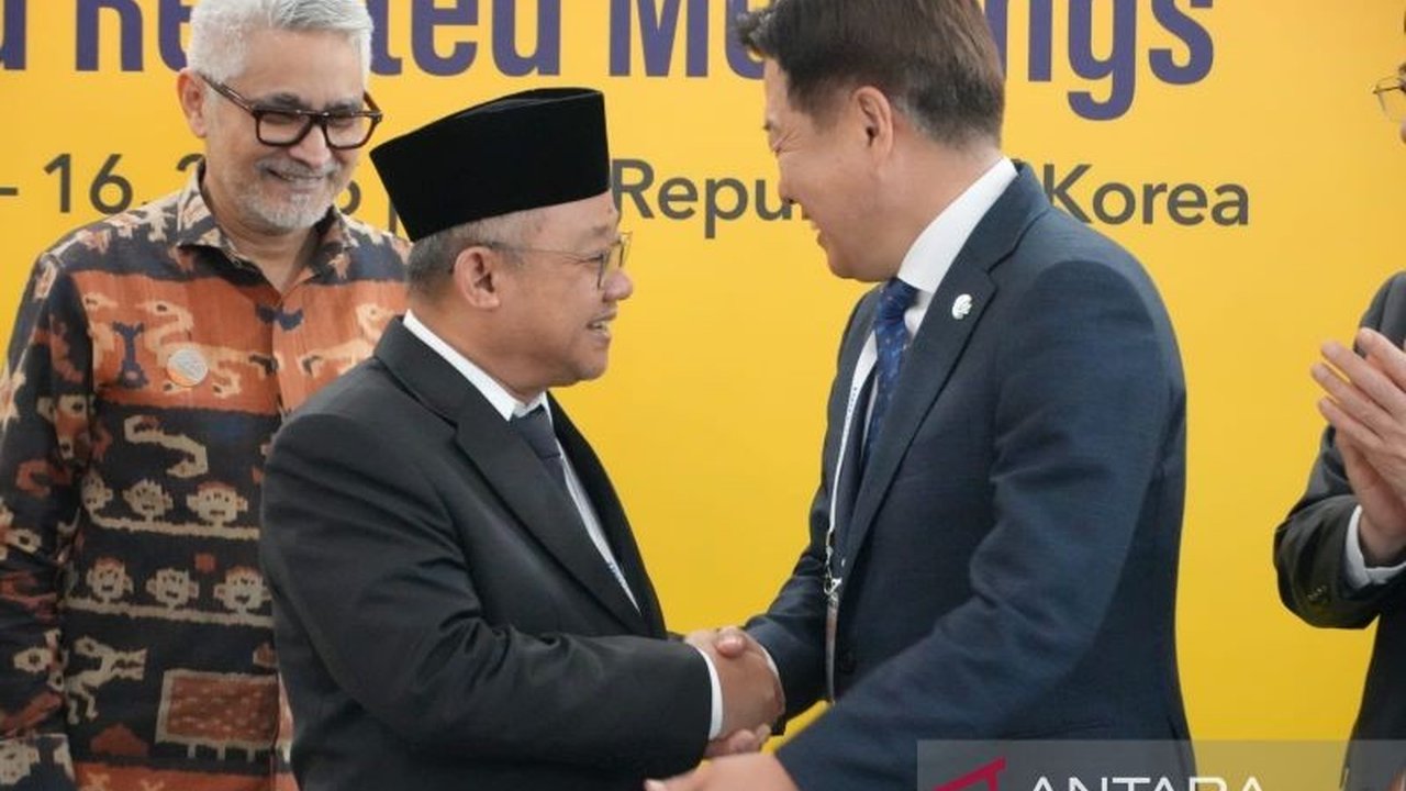 Mendikbudristek jajaki kerja sama pengelolaan energi terbarukan dan limbah dengan Gubernur Jeju untuk menciptakan sekolah ramah lingkungan di Indonesia.