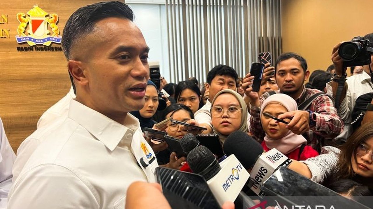 Kadin Indonesia mendorong penciptaan lapangan kerja baru dan kewirausahaan untuk mengurangi dampak PHK di sektor industri serta menjaga pertumbuhan ekonomi.