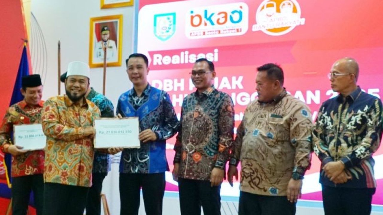 Kabupaten Rejang Lebong, Bengkulu, menerima dana bagi hasil (DBH) sebesar Rp21 miliar dari Pemprov Bengkulu untuk pembangunan infrastruktur dan peningkatan kesejahteraan masyarakat.