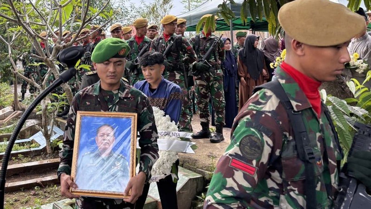 Mayor Anda Rohanda, dikenal sebagai prajurit militan dan ahli peledakan, gugur dalam insiden pemusnahan amunisi di Garut, Jawa Barat, menewaskan 13 orang.