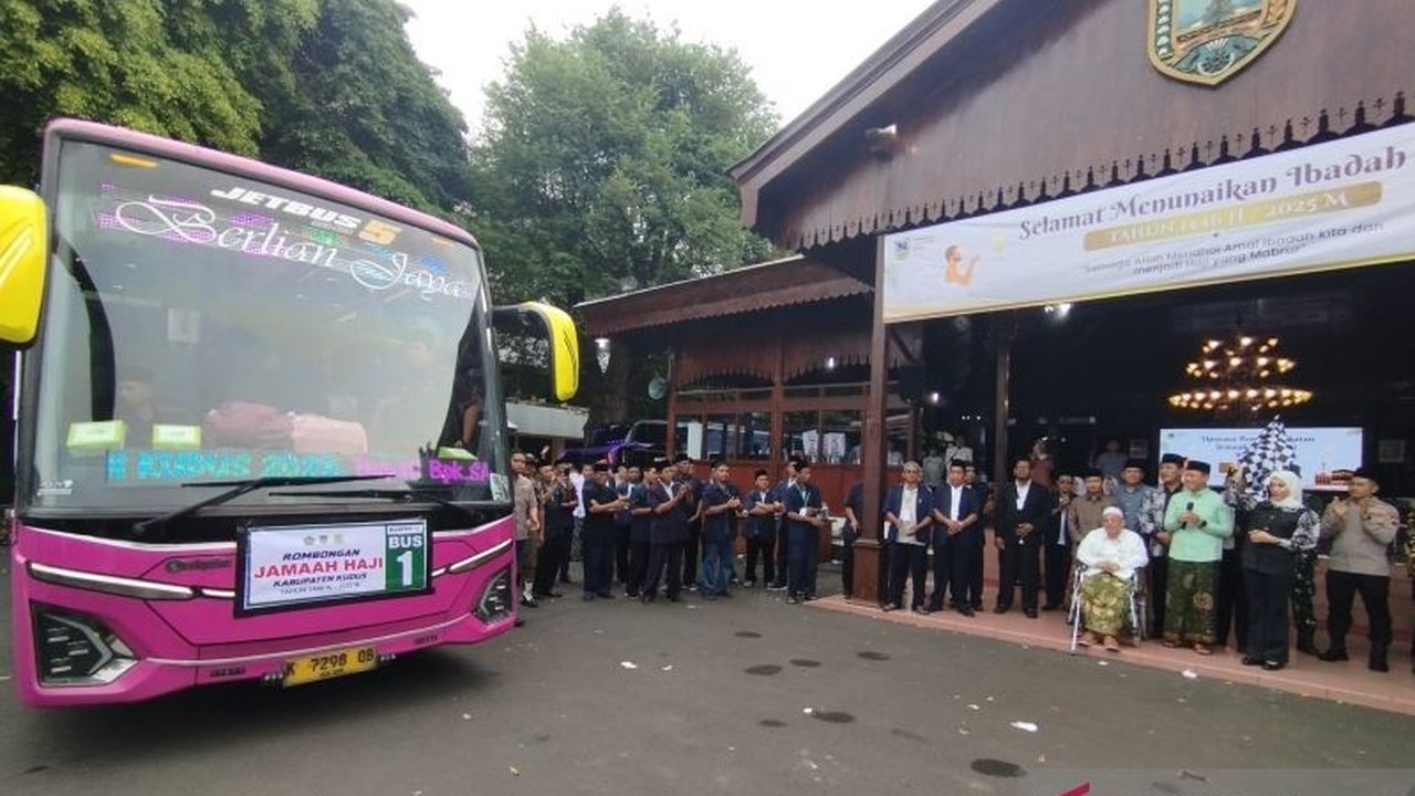 Bupati Kudus, Sam'ani Intakoris, mengingatkan 1.416 calon haji asal Kudus untuk menjaga kesehatan dan mewaspadai cuaca ekstrem di Makkah, Arab Saudi.