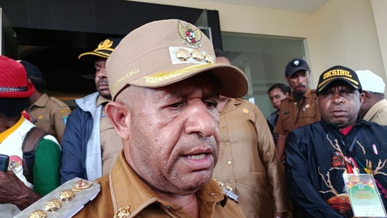 Pemerintah Kabupaten Pegunungan Bintang meningkatkan kerja sama pendidikan dengan Papua Nugini, mendorong percepatan pembangunan Pos Lintas Batas Negara (PLBN) untuk memperlancar mobilitas mahasiswa internasional.