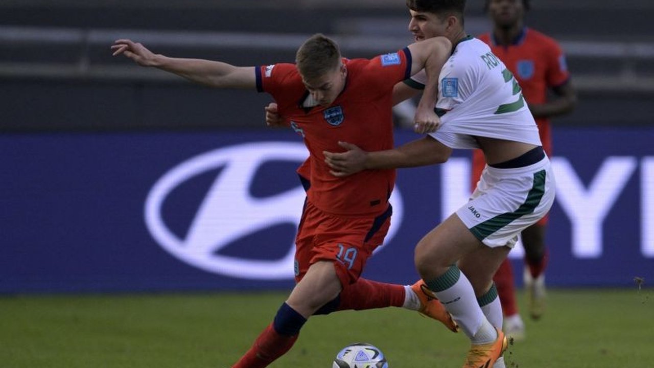 Manchester United dilaporkan menjadi klub terdepan untuk mendapatkan penyerang Ipswich Town, Liam Delap, pada bursa transfer musim panas mendatang, meskipun keputusannya bergantung pada kualifikasi Liga Champions.