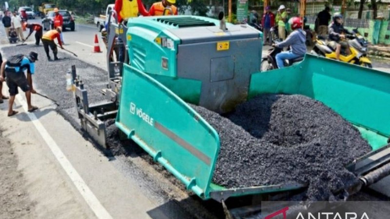 Dinas PUPR Purwakarta sebut perbaikan infrastruktur jalan membutuhkan anggaran Rp935 miliar karena 150 kilometer jalan rusak berat dan kemantapan jalan menurun.