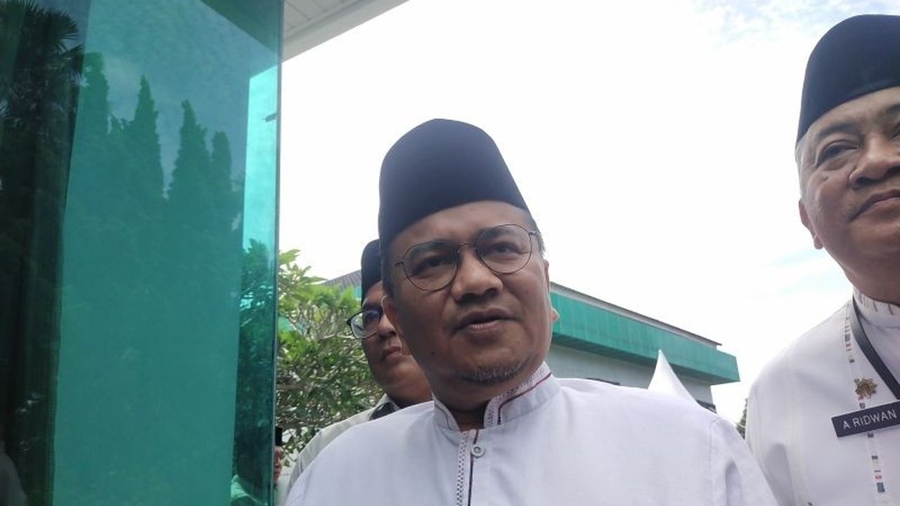 Pemerintah Kota Jambi mengimbau pelaku UMKM agar menghindari pinjaman online ilegal dan menawarkan skema pinjaman lunak melalui Bank Harkat dengan bunga rendah sebagai alternatif.