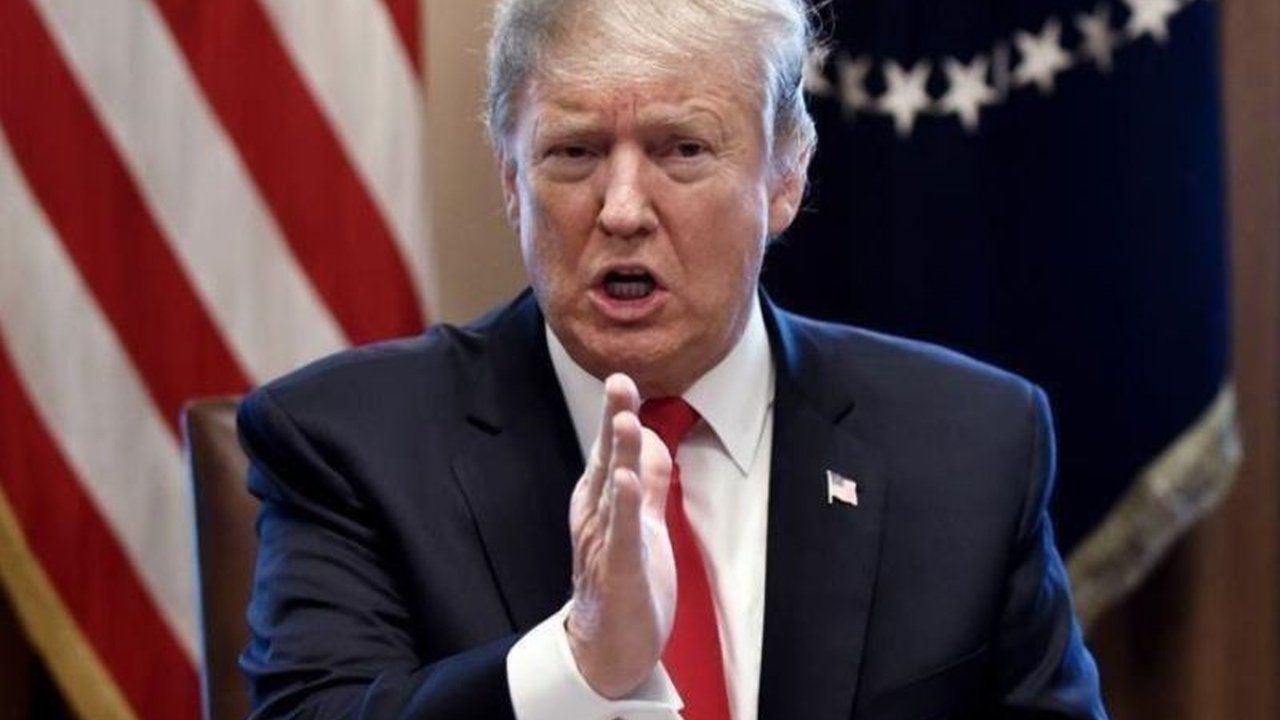 Trump Berencana Cabut Sanksi terhadap Suriah: Harapan Baru atau Risiko Besar?