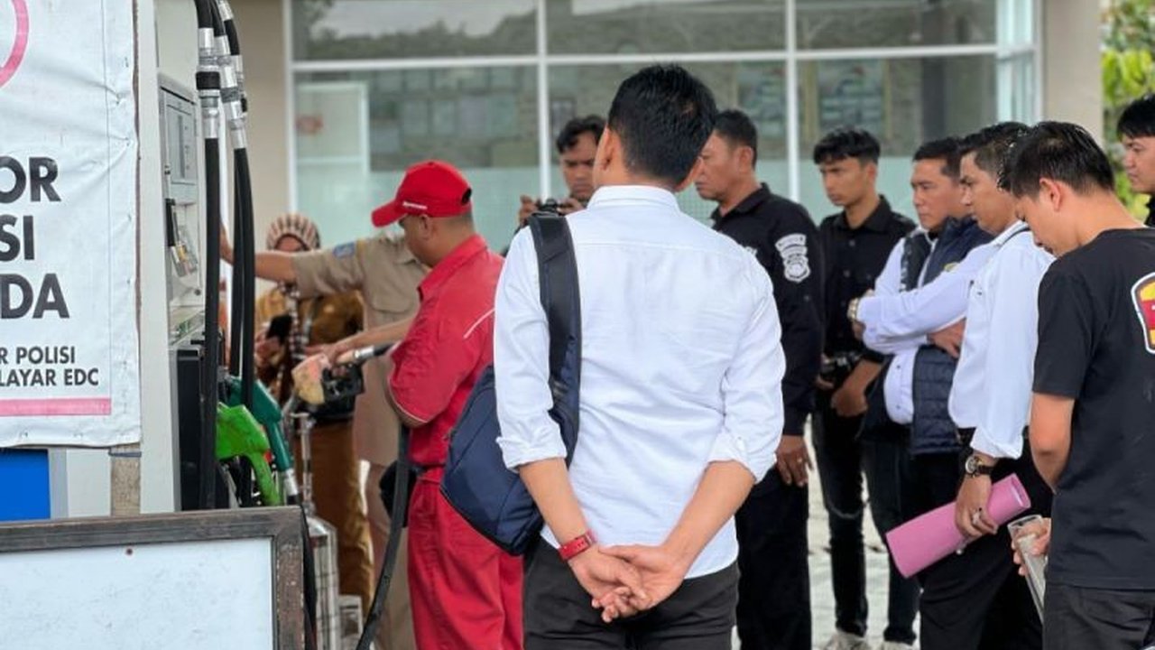 Polres Rejang Lebong, Bengkulu, mengawasi ketat pendistribusian BBM di enam SPBU untuk mencegah penyimpangan dan memastikan ketersediaan bahan bakar bagi masyarakat.