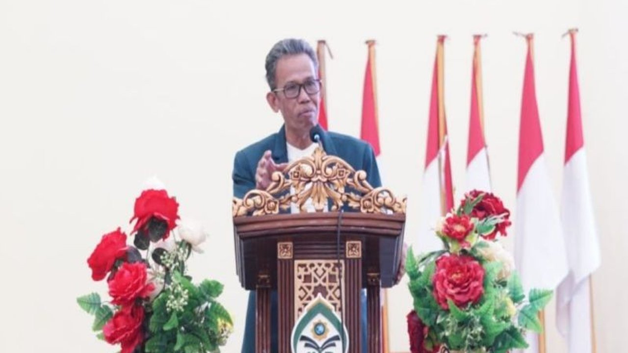 UIN Datokarama Palu membuka akses pendidikan bagi generasi muda dengan menyediakan 11 jenis beasiswa, termasuk KIP Kuliah, LPDP, dan Beasiswa Indonesia Bangkit, bagi mahasiswa aktif yang memenuhi syarat.