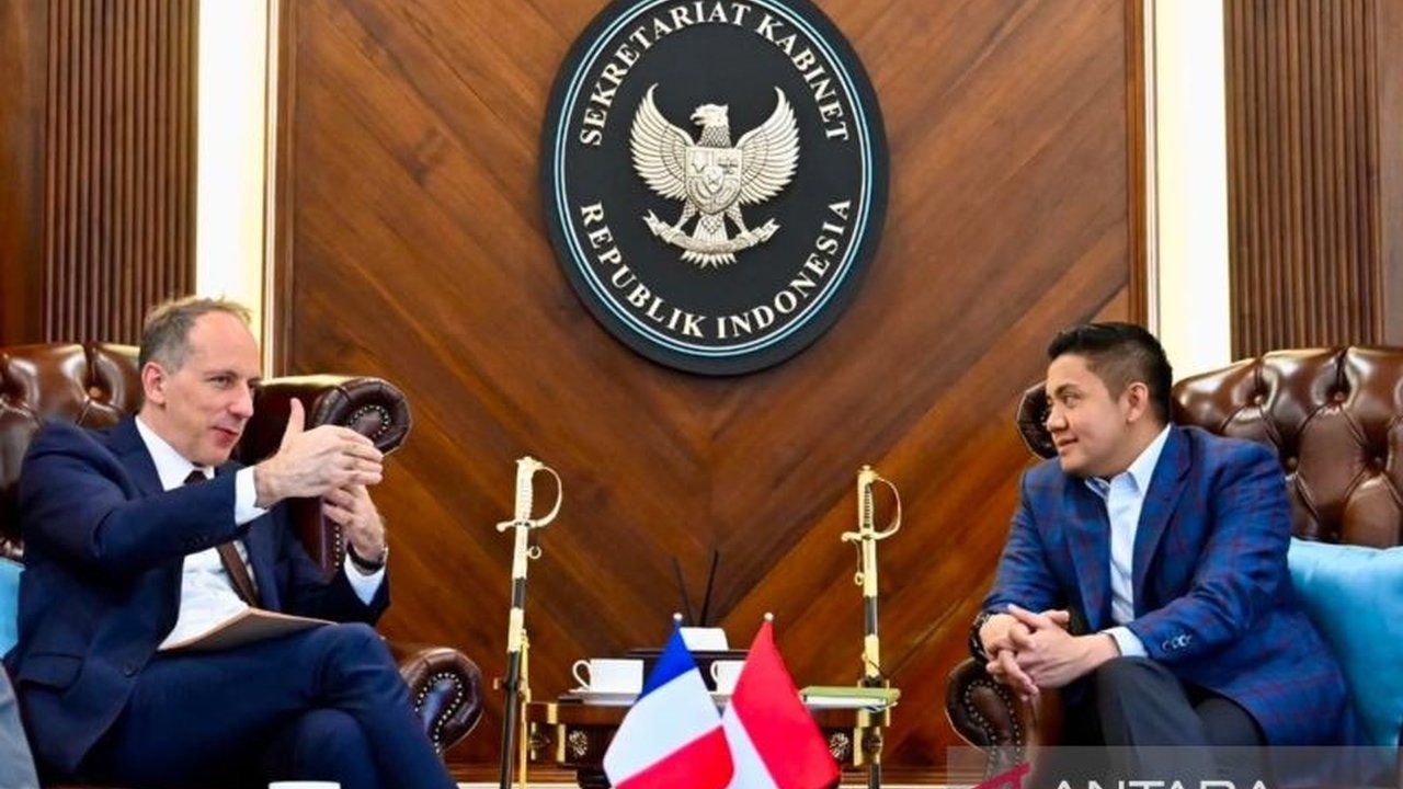 Sekretaris Kabinet dan Dubes Prancis bahas kunjungan Presiden Macron ke Indonesia pada 27-29 Mei 2025, yang akan fokus pada penguatan kerja sama bilateral di berbagai sektor, termasuk pertahanan dan ekonomi.