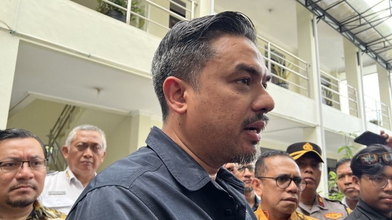 Menteri UMKM Maman Abdurrahman meminta agar kasus hukum yang menjerat UMKM Mama Khas Banjar di Banjarbaru, Kalimantan Selatan, diprioritaskan dengan pembinaan, bukan hukuman pidana.