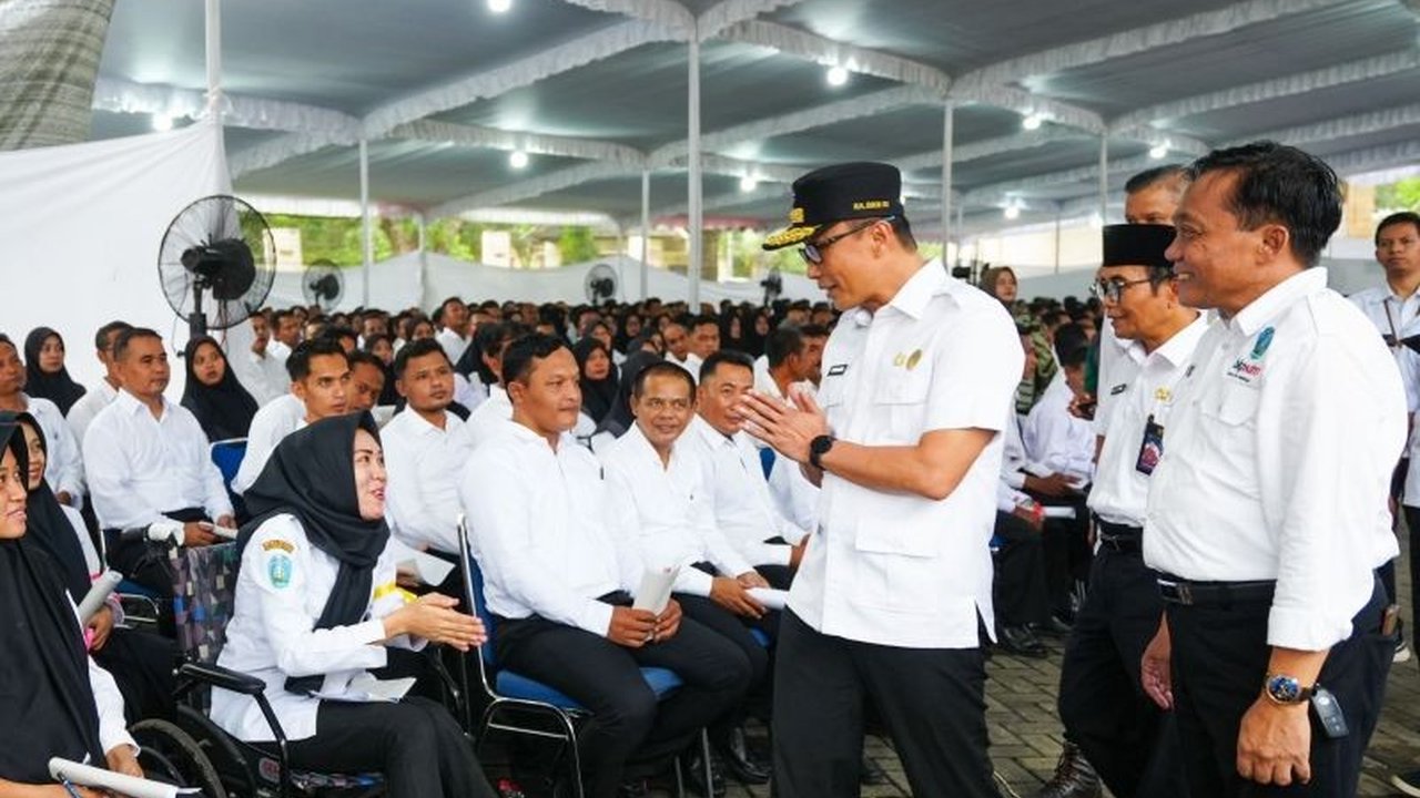 Kepala BKN, Zudan Arif Fakrulloh, mengingatkan peserta seleksi PPPK agar mewaspadai modus penipuan yang menjanjikan kelulusan dengan imbalan uang dan menekankan pentingnya integritas dalam seleksi.