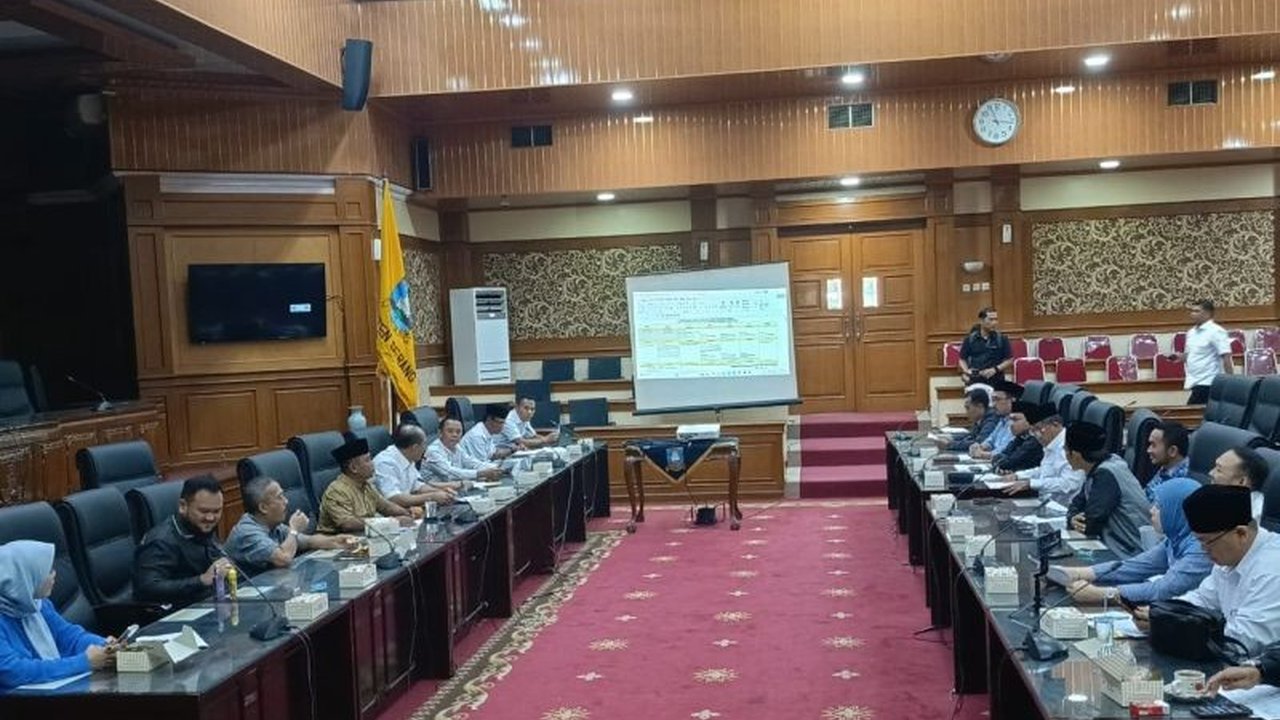 DPRD Kabupaten Serang akan menggelar rapat paripurna penetapan Bupati dan Wakil Bupati Serang terpilih, Ratu Zakiyah dan pasangannya, pada Selasa, 20 Mei 2025.