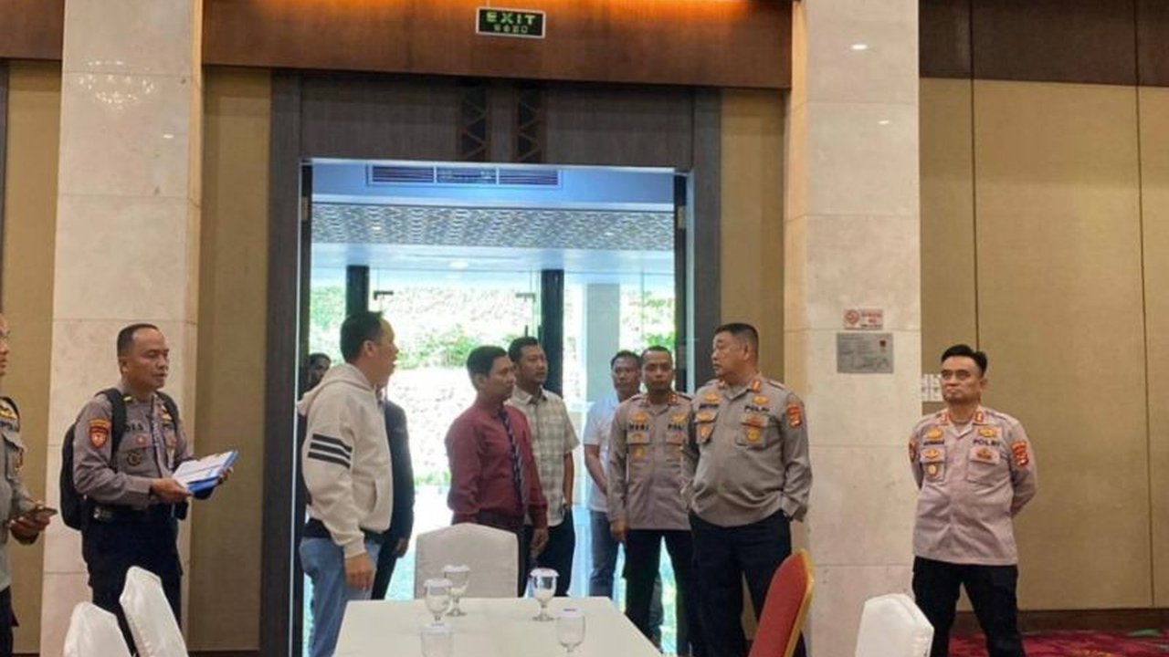 Polda Lampung menetapkan enam aspek penting yang harus dipenuhi lokasi debat publik PSU Pilkada Pesawaran 2024, meliputi infrastruktur, kesehatan, risiko, keamanan, keselamatan, dan media informasi, demi terciptanya debat yang aman dan lancar.