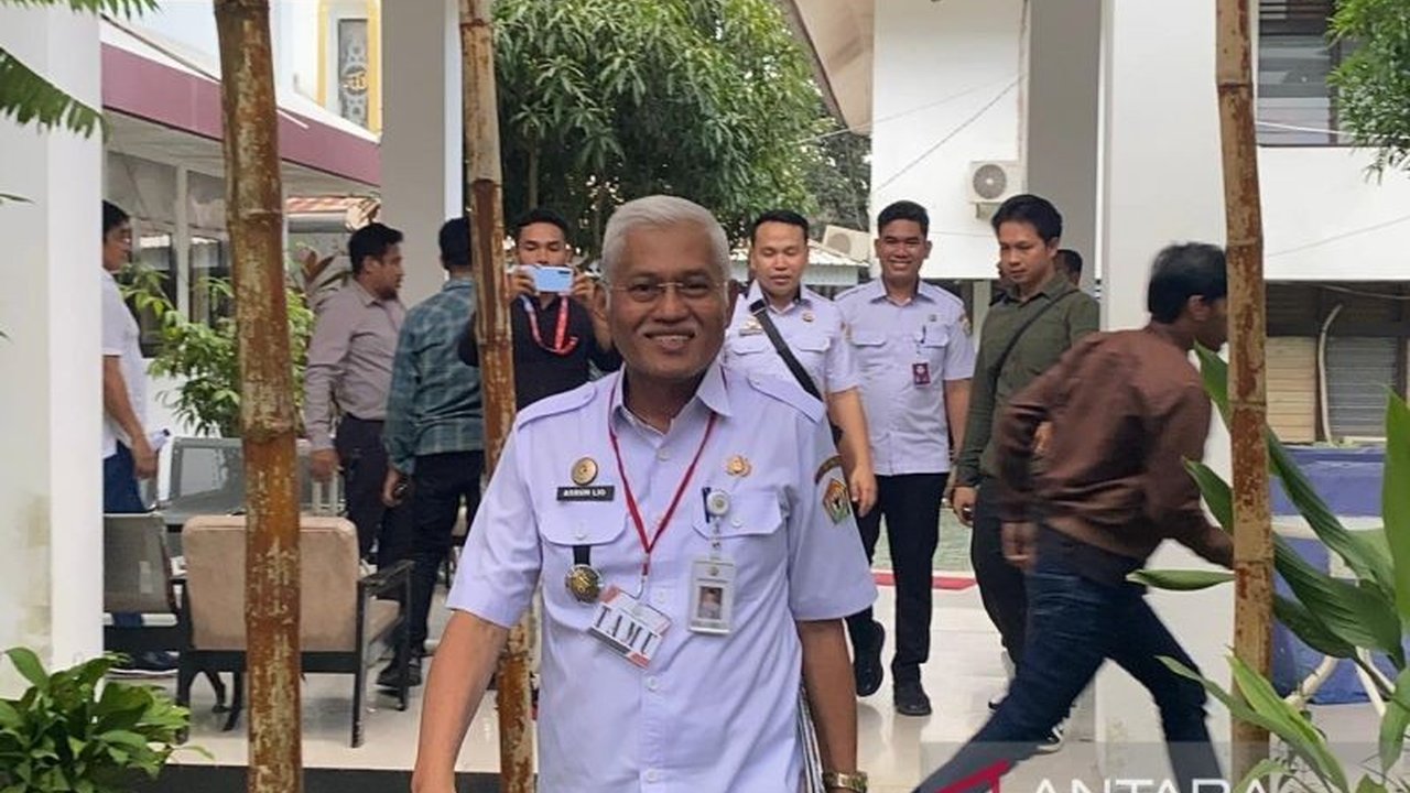 Kejati Sulawesi Tenggara memeriksa Sekda Sultra, Asrun Lio, selama empat jam sebagai saksi terkait dugaan korupsi pengelolaan anggaran di Kantor Penghubung Provinsi Sultra di Jakarta tahun 2023.