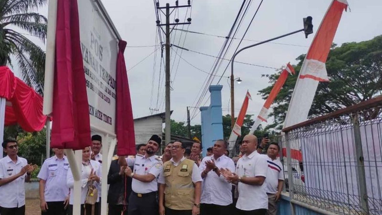 Pemerintah Kabupaten Aceh Timur resmikan kantor pelayanan terpadu di Kecamatan Birem Bayeun untuk mempermudah akses pelayanan publik bagi masyarakat pedalaman.