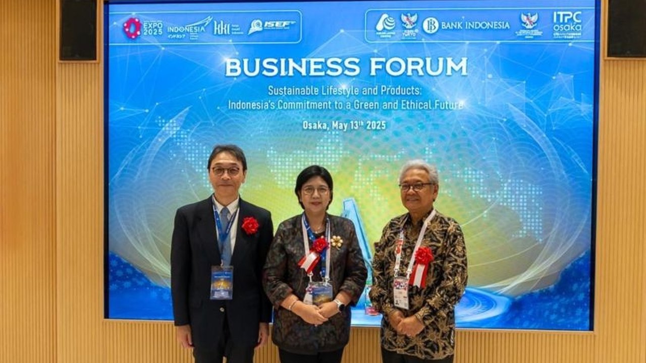 Bank Indonesia (BI) memanfaatkan World Expo 2025 Osaka sebagai momentum strategis untuk memperkuat posisi Indonesia sebagai pusat industri halal dan berkelanjutan global, ditandai dengan berbagai nota kesepahaman dan peluang investasi.