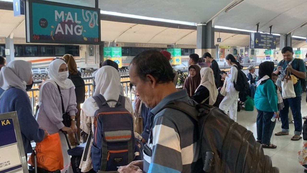 KAI Daop 8 Surabaya Layani 40 Ribu Penumpang di Stasiun Malang Selama Libur Waisak