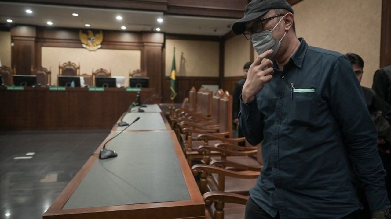 Hakim nonaktif Heru Hanindyo mengajukan banding atas vonis 10 tahun penjara terkait kasus suap dan gratifikasi dalam vonis bebas terpidana Ronald Tannur.