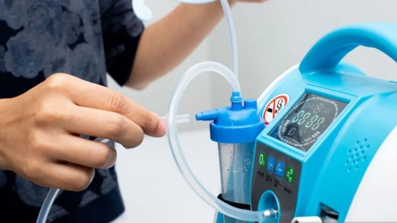 Dinas Kesehatan Riau menerima 30 unit alat oxygen concentrator dari Kemenkes untuk membantu masyarakat, terutama saat terjadi kabut asap akibat karhutla.