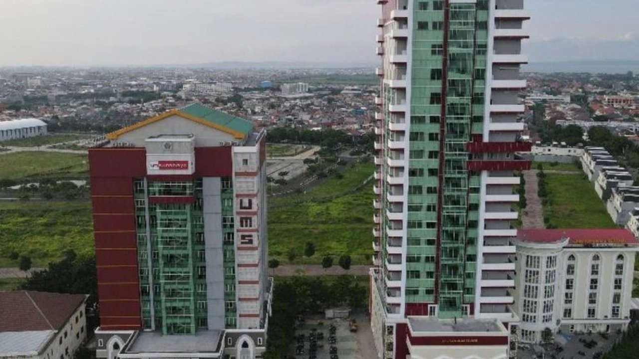 Universitas Muhammadiyah Surabaya (UM Surabaya) terpilih sebagai tuan rumah cabang olahraga panjat tebing dalam Pekan Olahraga Mahasiswa Provinsi (Pomprov) Jawa Timur 2025, yang akan berlangsung pada 29 Mei hingga 4 Juni 2025.