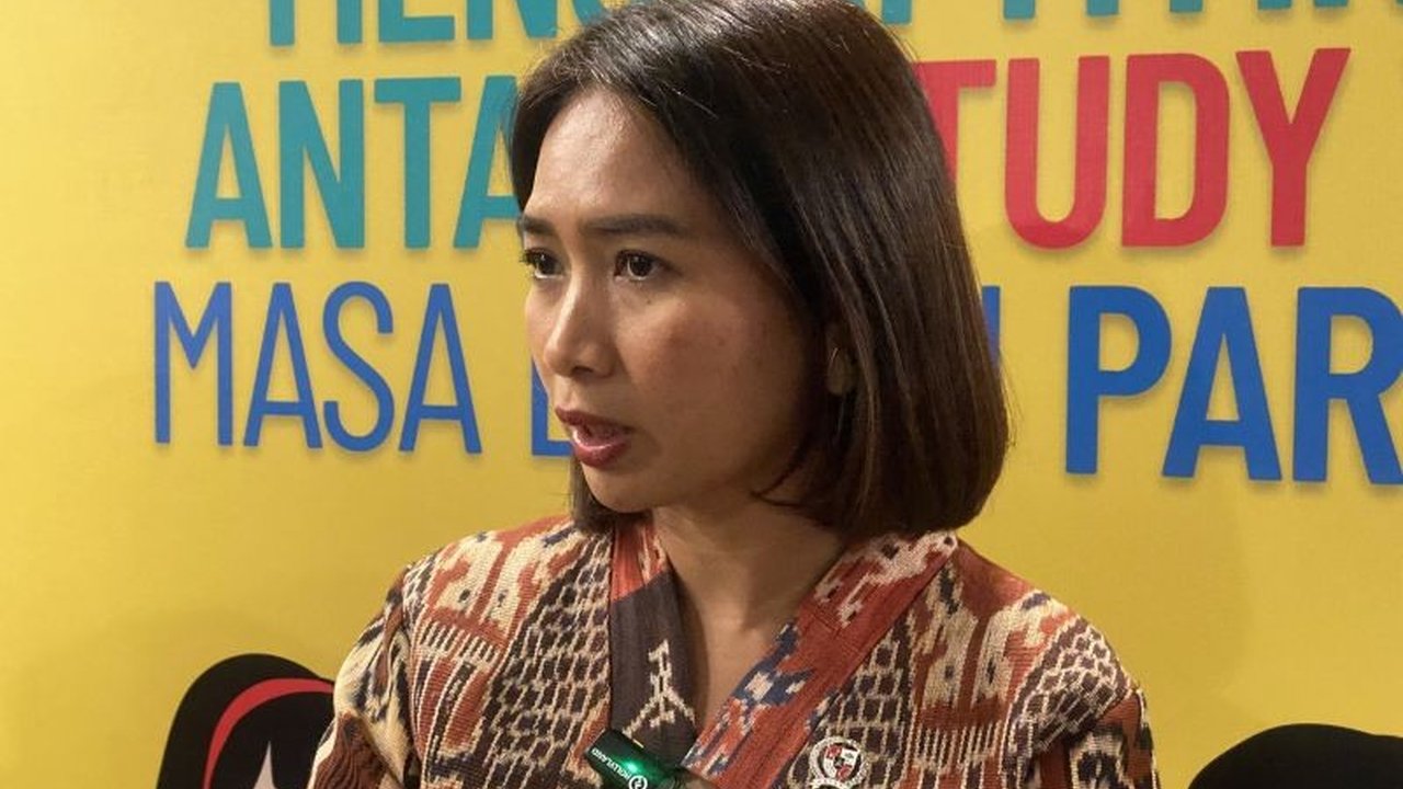 Wakil Menteri Pariwisata mengingatkan pentingnya sadar wisata untuk menjaga kelestarian destinasi, khususnya setelah ditemukannya ribuan permen karet di Candi Borobudur.