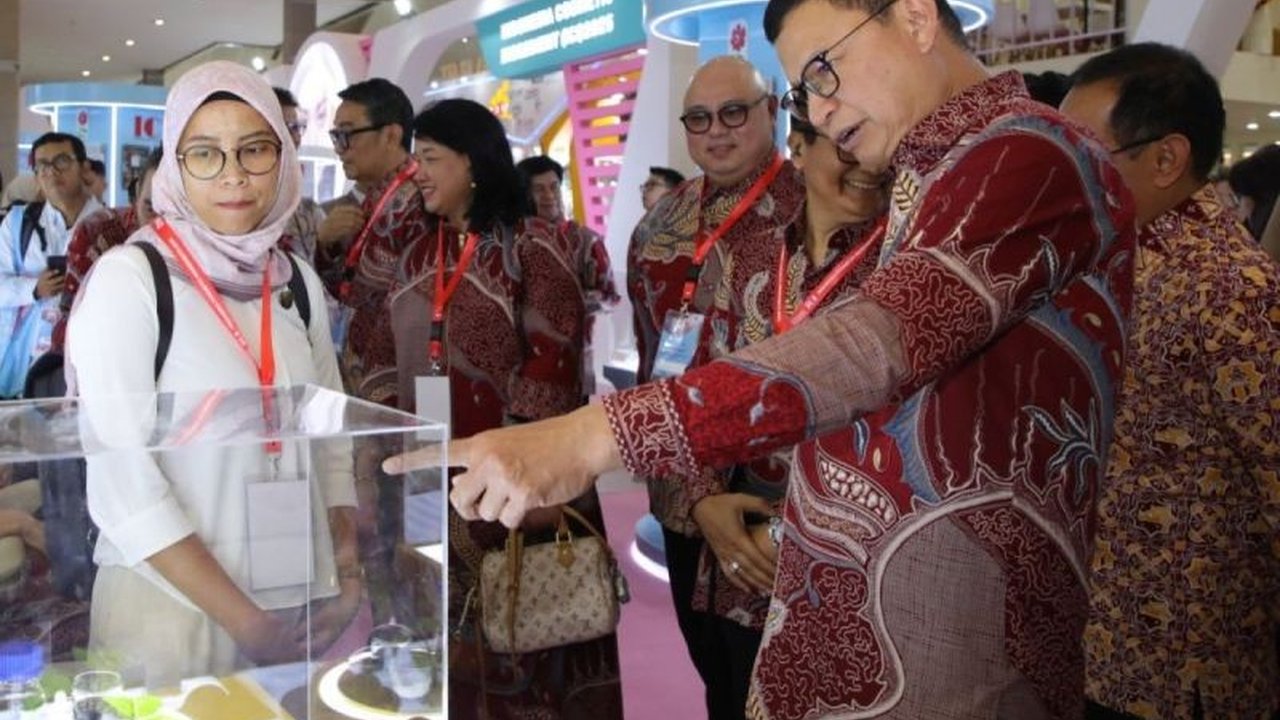 BPOM berkomitmen fasilitasi inovasi dan perizinan untuk mendorong produk kosmetik lokal agar unggul di pasar dalam negeri, memanfaatkan kekayaan alam Indonesia.