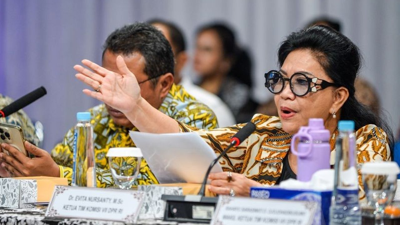 RUU P2MI yang disahkan DPR diharapkan mencegah pekerja migran Indonesia (PMI) menjadi korban TPPO dan perbudakan modern dengan memperketat regulasi dan sanksi bagi agen ilegal.