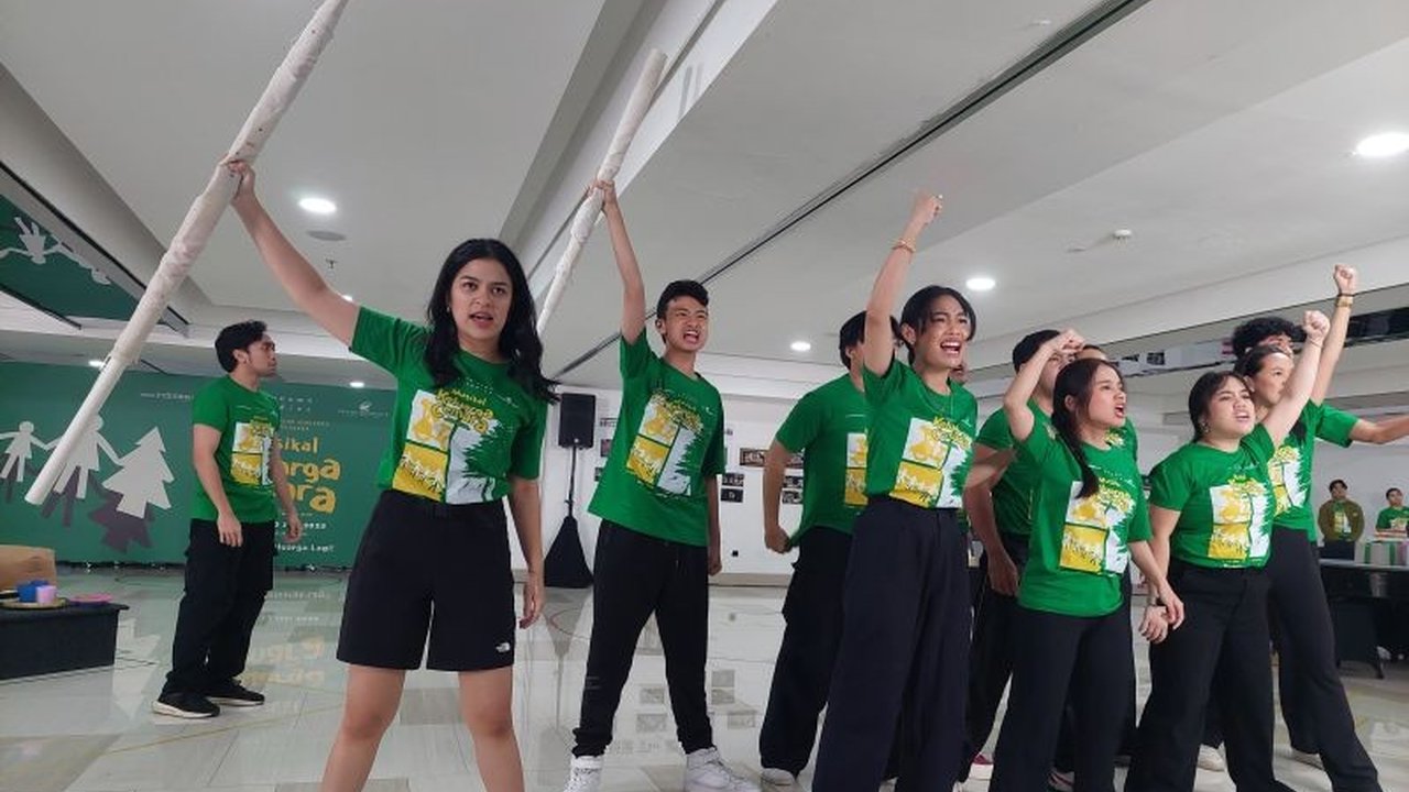 Pertunjukan Musikal Keluarga Cemara 2025 kembali hadir dengan koreografi dan desain artistik panggung baru yang lebih megah, menjanjikan pengalaman teater yang lebih mendalam bagi keluarga Indonesia.