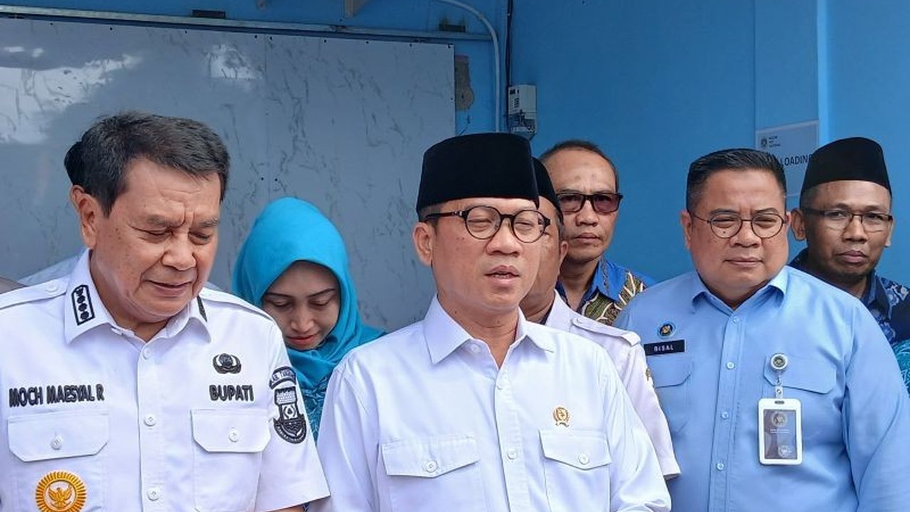 Menteri Desa Pembangunan Daerah Tertinggal (Mendes PDT) Yandri Susanto mengungkapkan bahwa pembangunan sentra pelayanan pemenuhan gizi (SPPG) oleh Badan Usaha Milik Desa (BUMDes) berkontribusi signifikan terhadap pertumbuhan ekonomi nasional.
