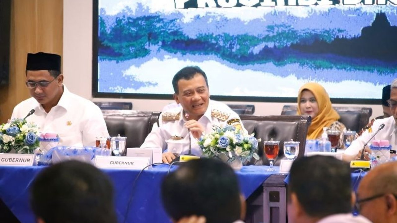 Realisasi pendapatan pajak Jawa Tengah hingga April 2025 mencapai Rp3,77 triliun, melampaui target dan didominasi oleh PKB, BBNKB, PBBKB, dan Pajak Rokok.