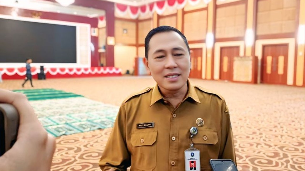 Kuota siswa SMA/SMK di Kepri untuk tahun ajaran 2025/2026 dibatasi maksimal 48 siswa per rombel di daerah padat penduduk seperti Batam, sementara daerah lain tetap sesuai standar.