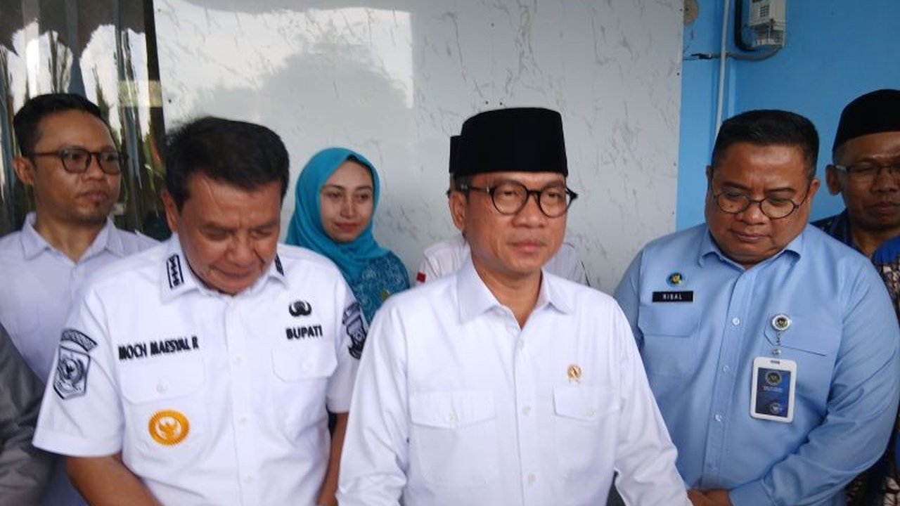 Menteri Desa PDTT, Yandri Susanto, mendorong BUMDes membangun Satuan Pelayanan Pemenuhan Gizi (SPPG) untuk mensukseskan Program Makan Bergizi Gratis (MBG) dan meningkatkan perekonomian desa.
