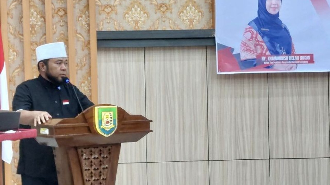 Gubernur Bengkulu, Helmi Hasan, menekankan peran krusial posyandu dalam menurunkan angka stunting, bahkan sejak sebelum kelahiran anak, melalui pemantauan ibu hamil dan promosi kesehatan.