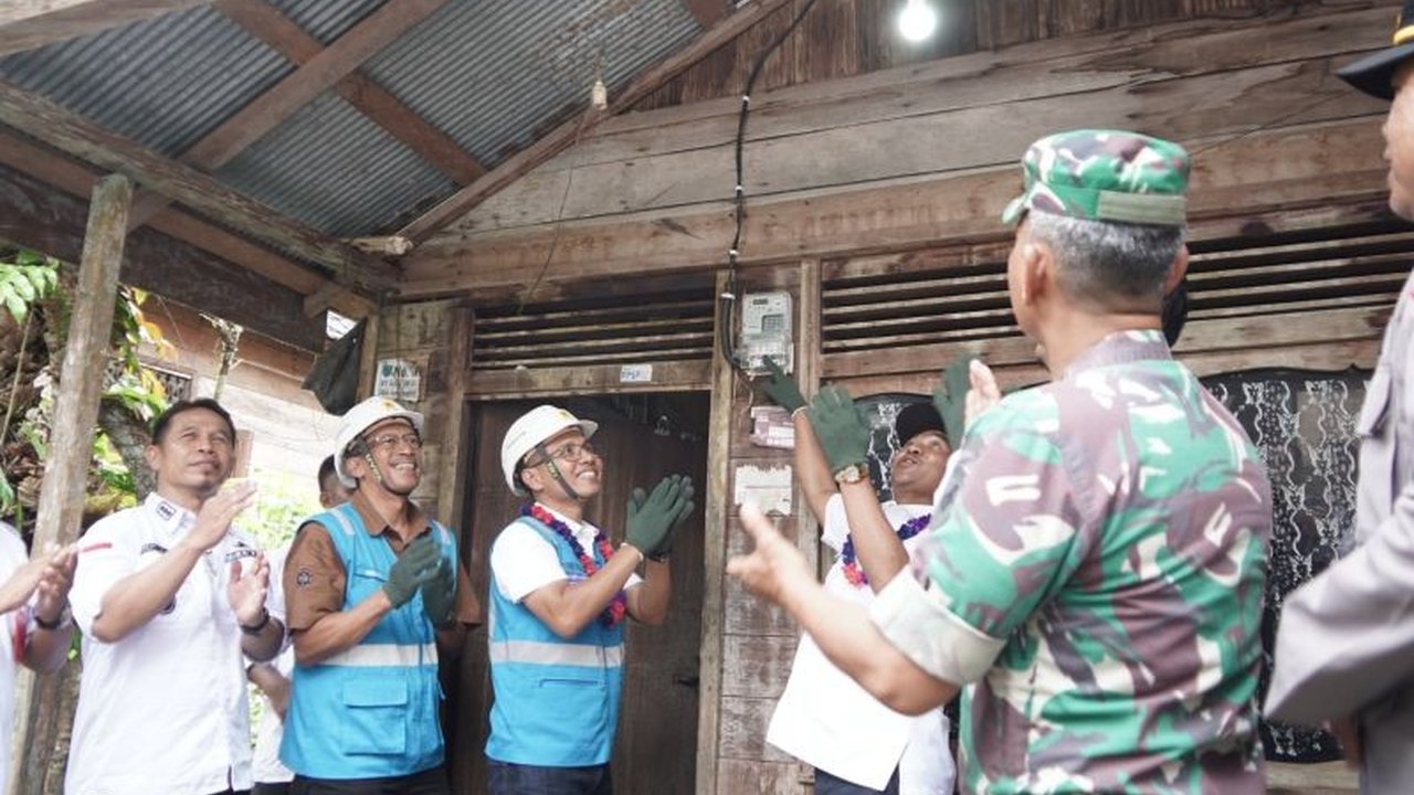 PLN UID Kalselteng berhasil menyambung aliran listrik ke 1.296 desa di Kalimantan Tengah, mencapai 82,5 persen rasio desa berlistrik, dan menawarkan promo tambah daya spesial Hari Kebangkitan Nasional.