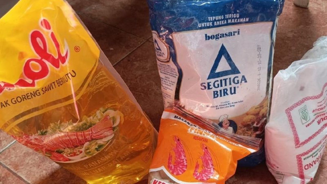 Disperindag Biak Numfor gencar melakukan pengawasan produk kedaluwarsa di pasaran menjelang Idul Adha untuk melindungi konsumen dari konsumsi produk yang membahayakan kesehatan.