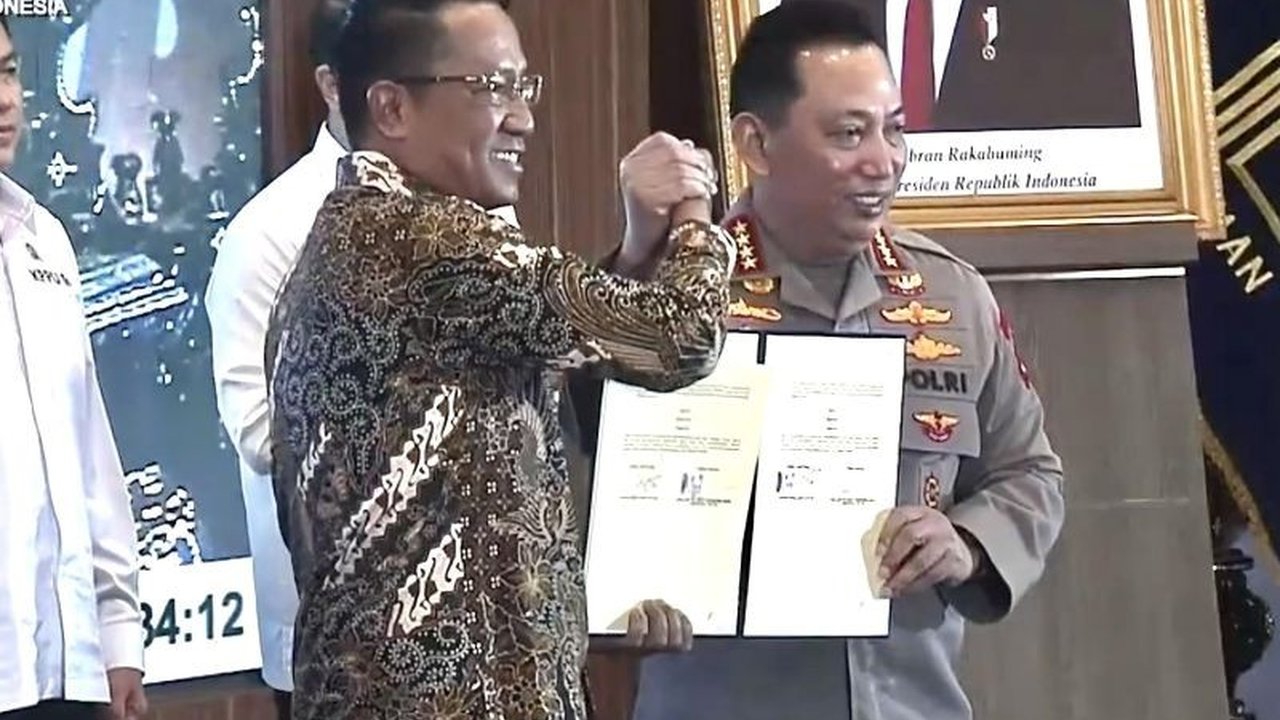 Kapolri dan Menkumham memberikan respons positif terhadap penugasan TNI untuk mengamankan kejaksaan, namun koordinasi lebih lanjut diperlukan terkait implementasinya.