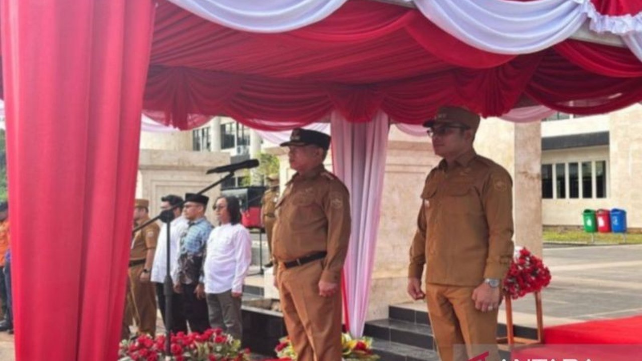 Bupati Kotabaru, Kalimantan Selatan, terbitkan Surat Edaran penetapan Kawasan Tanpa Rokok (KTR) dengan denda hingga Rp500 ribu bagi pelanggar.