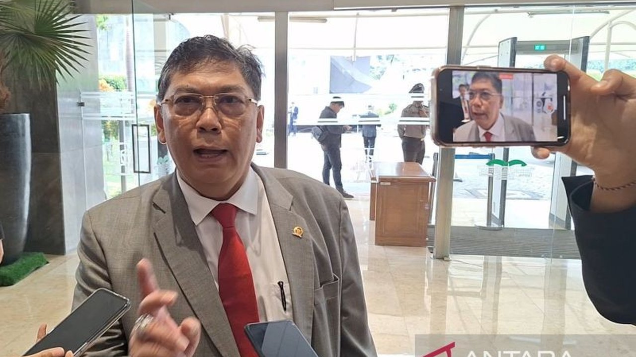 Ledakan amunisi di Garut menewaskan 13 orang; Komisi I DPR menekankan pentingnya kepatuhan pada prosedur yang ada, bukan pembuatan aturan baru.