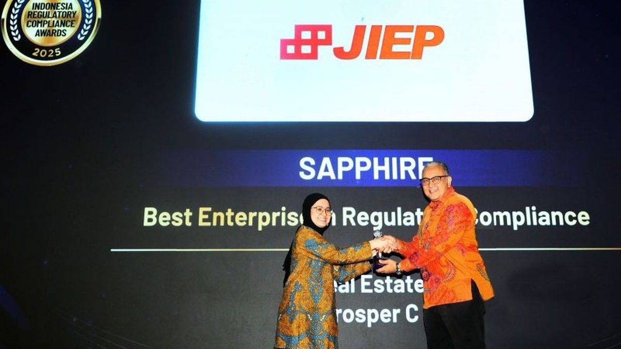 PT Jakarta Industrial Estate Pulogadung (JIEP) meraih penghargaan 'Best Enterprise in Regulatory Compliance' atas komitmennya terhadap kepatuhan hukum dan penerapan sistem manajemen terintegrasi.