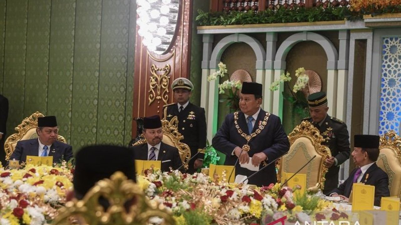 Presiden Prabowo Subianto mengungkapkan persahabatan eratnya selama lebih dari enam dekade dengan Sultan Hassanal Bolkiah, yang terlihat dalam kunjungan kenegaraan ke Brunei Darussalam.