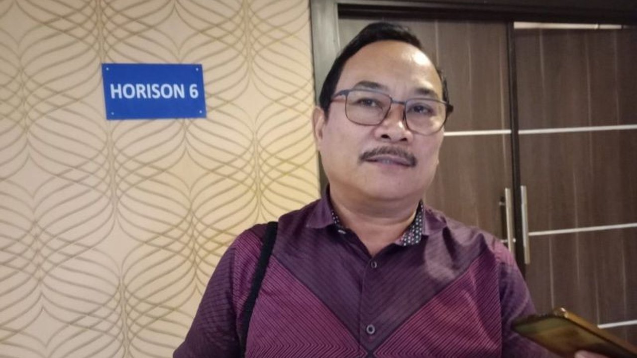 Satuan Kerja Kesejahteraan Prajurit (SKKP) Papua membangun dapur bergizi mandiri di Kampung Doyo Baru untuk mendukung program makan bergizi gratis bagi anak sekolah, dengan pendanaan awal dari kerjasama dengan pihak ketiga.