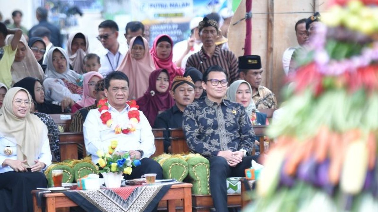 Wamendes Ahmad Riza Patria optimistis Kopdes Merah Putih dan program MBG akan meningkatkan ekonomi desa hingga 6-7 kali lipat, mendorong desa menuju kemandirian.