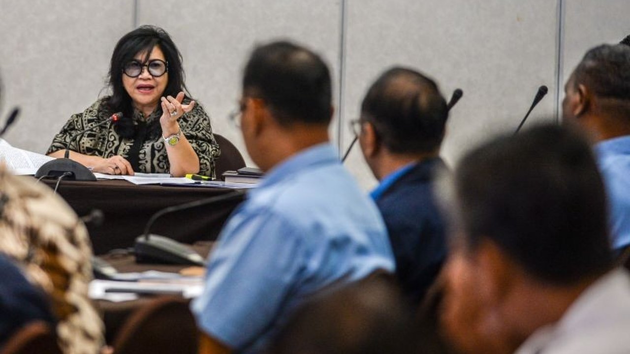 Wakil Ketua Komisi VII DPR RI, Evita Nursanty, mendorong pemerintah memperkuat industri dalam negeri sebagai langkah strategis menghadapi tarif impor baru Amerika Serikat.