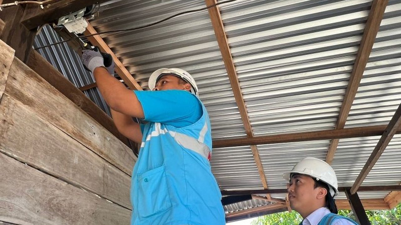 PLN memberikan diskon 50 persen untuk tambah daya listrik hingga 7.700 VA hingga 23 Mei 2025, guna meningkatkan produktivitas masyarakat.