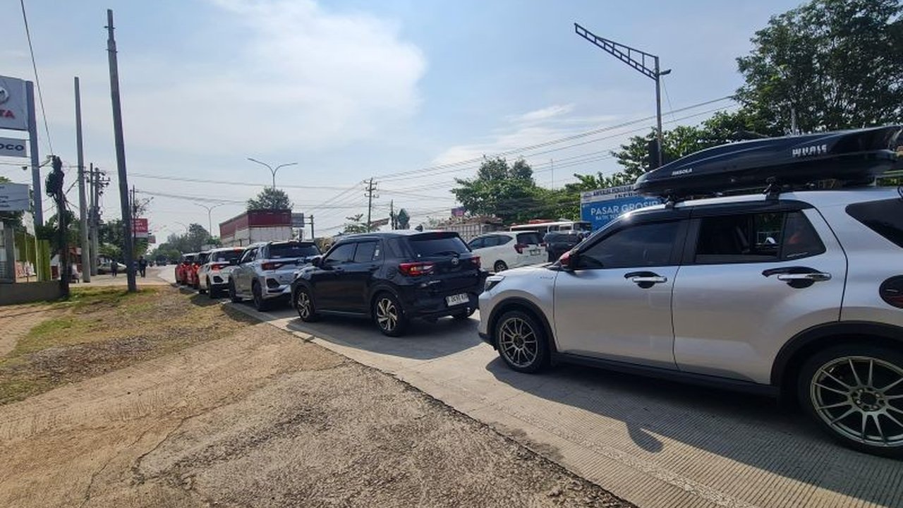 Raize Indonesia Club (RIC) sukses menggelar touring perdana Jakarta-Jawa Tengah, menguji ketangguhan Toyota Raize dan merayakan hari jadi pertama komunitas.