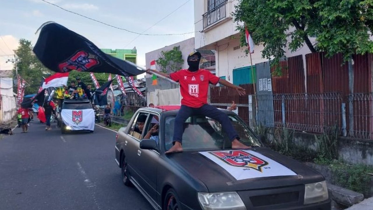Pelatih dan pemain Malut United menyampaikan apresiasi atas dukungan luar biasa suporter Ternate menjelang laga kandang terakhir melawan PSIS Semarang di Stadion Gelora Kie Raha.