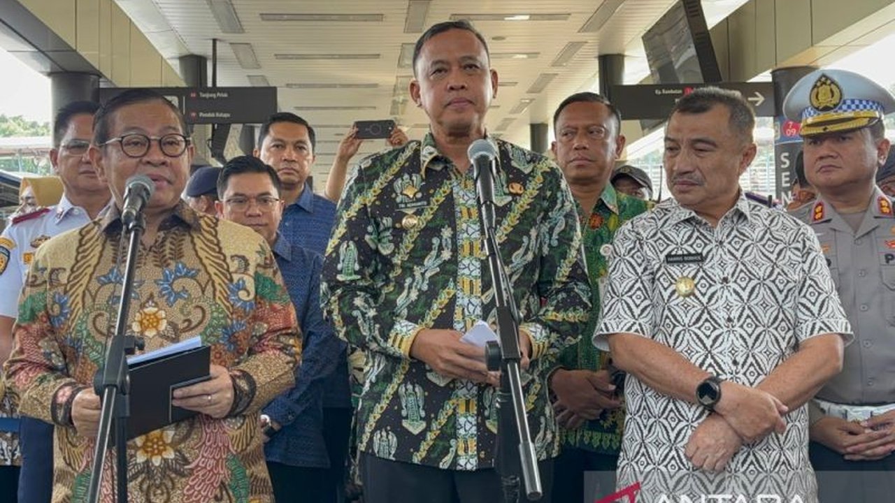 Pemerintah DKI Jakarta dan Kota Bekasi meluncurkan rute baru Transjabodetabek B41 Vida Bekasi-Cawang, menawarkan transportasi terjangkau dan efisien bagi warga Jabodetabek dengan tarif mulai Rp2.500.