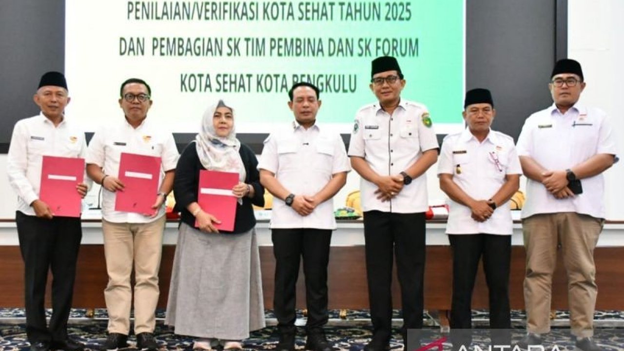 Pemerintah Kota Bengkulu optimistis meraih predikat Swasti Saba Wiwerda dalam penilaian Forum Kota Sehat (FKS) tahun 2025, dengan peningkatan layanan kesehatan sebagai fokus utama.