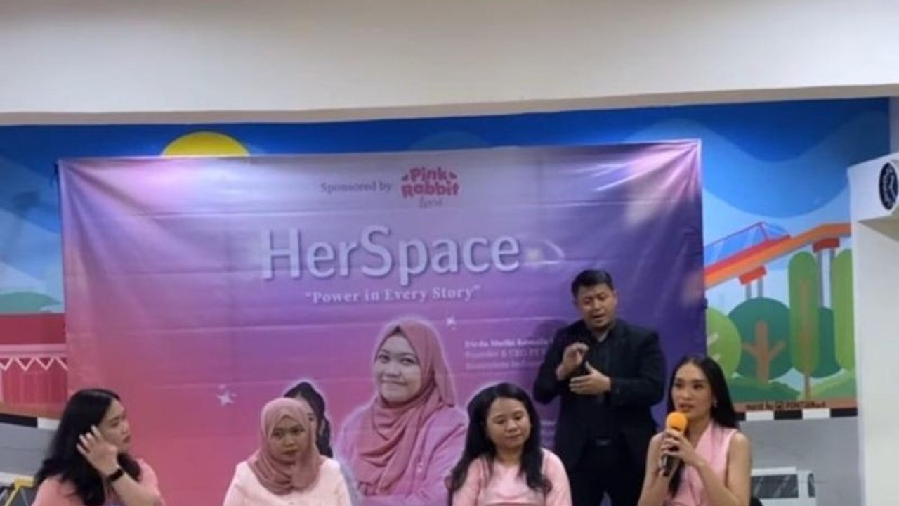 Program HERSpace oleh PT Pink Rabbit Beautylens Indonesia mendorong pemberdayaan perempuan Indonesia melalui kreativitas dan kolaborasi, menciptakan dampak positif di berbagai sektor.